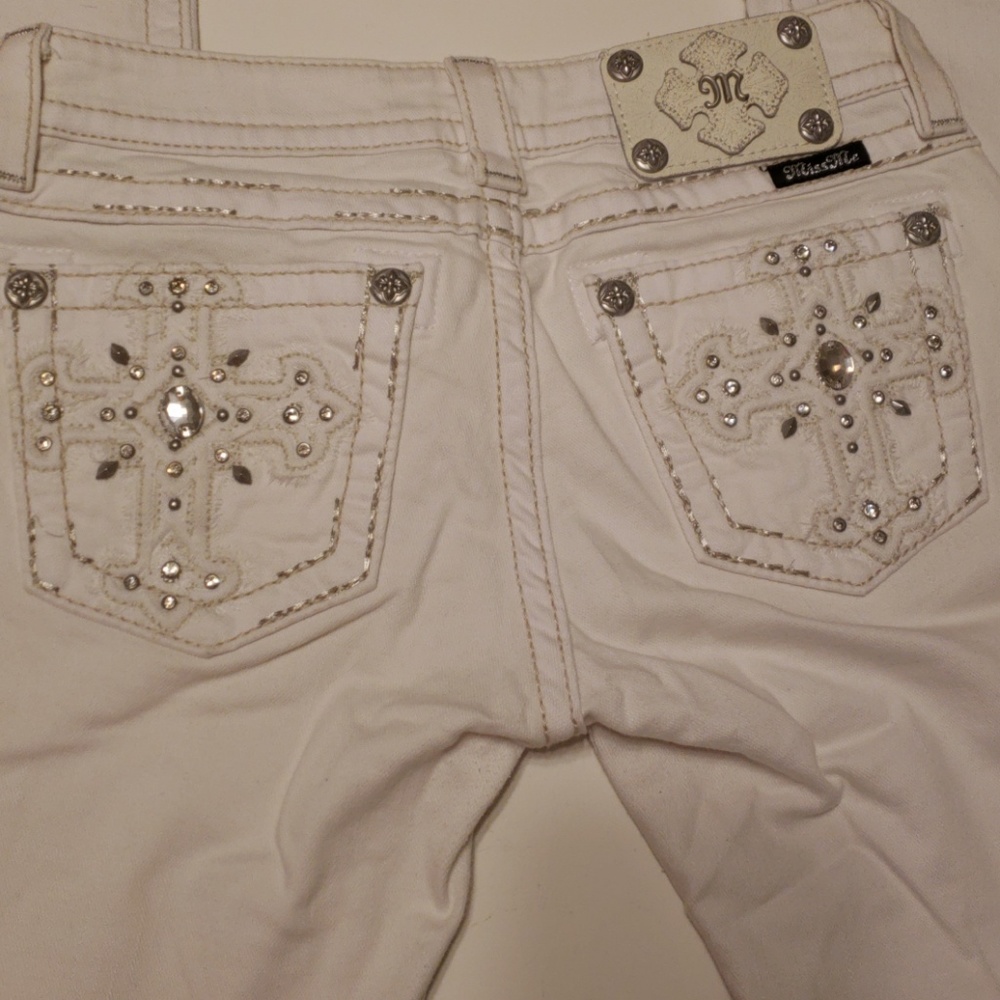 Miss me white Jean's with cross on pockets